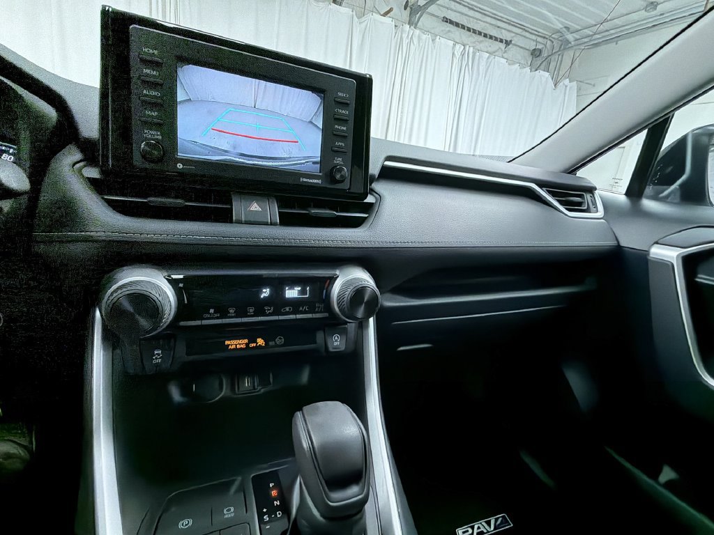 Certified 2021 Toyota RAV4 LE w/ Carpet Mat Package (TMS) AWD/4WD image 23