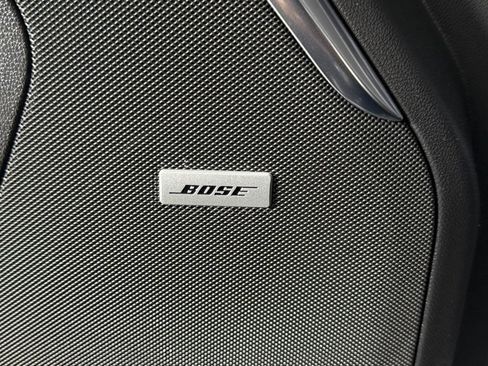 Used 2025 GMC Yukon Denali RWD image 17