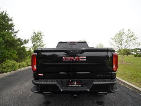 New 2026 GMC Sierra 1500 AT4 w/ AT4 Premium Package AWD/4WD image 4