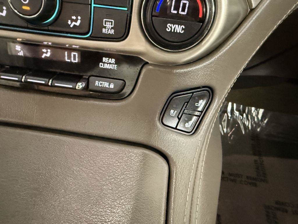 Used 2019 GMC Yukon XL Denali w/ Denali Ultimate Package AWD/4WD image 23