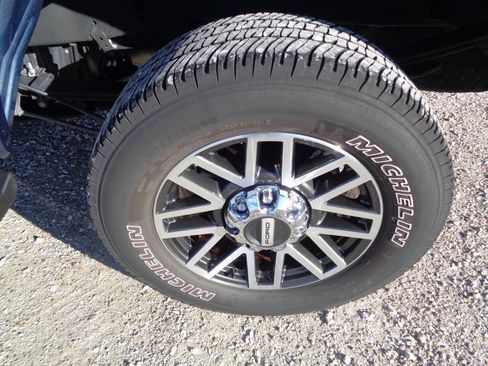 Used 2017 Ford F250 Lariat w/ Lariat Value Package image 35