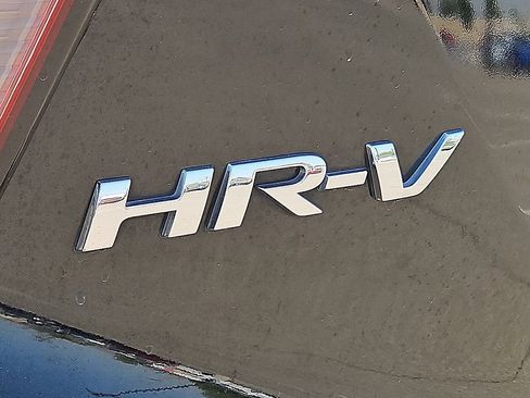 Used 2016 Honda HR-V EX image 11