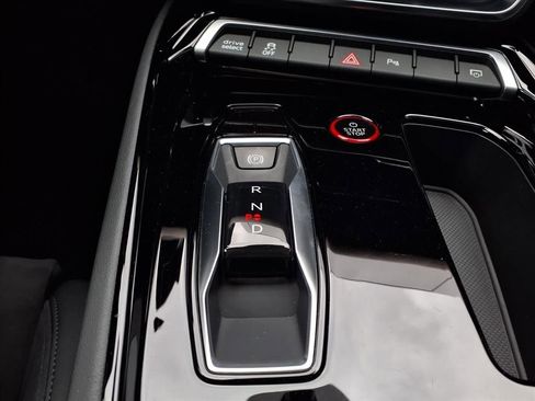 Used 2023 Audi e-tron GT Premium Plus image 16