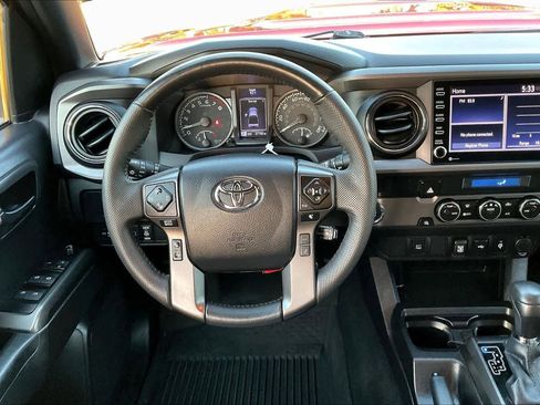 Used 2023 Toyota Tacoma TRD Sport image 5