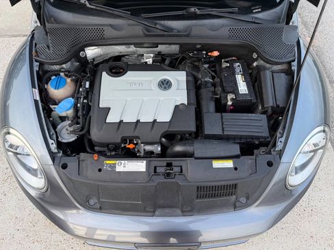 Used 2013 Volkswagen Beetle TDI FWD image 23