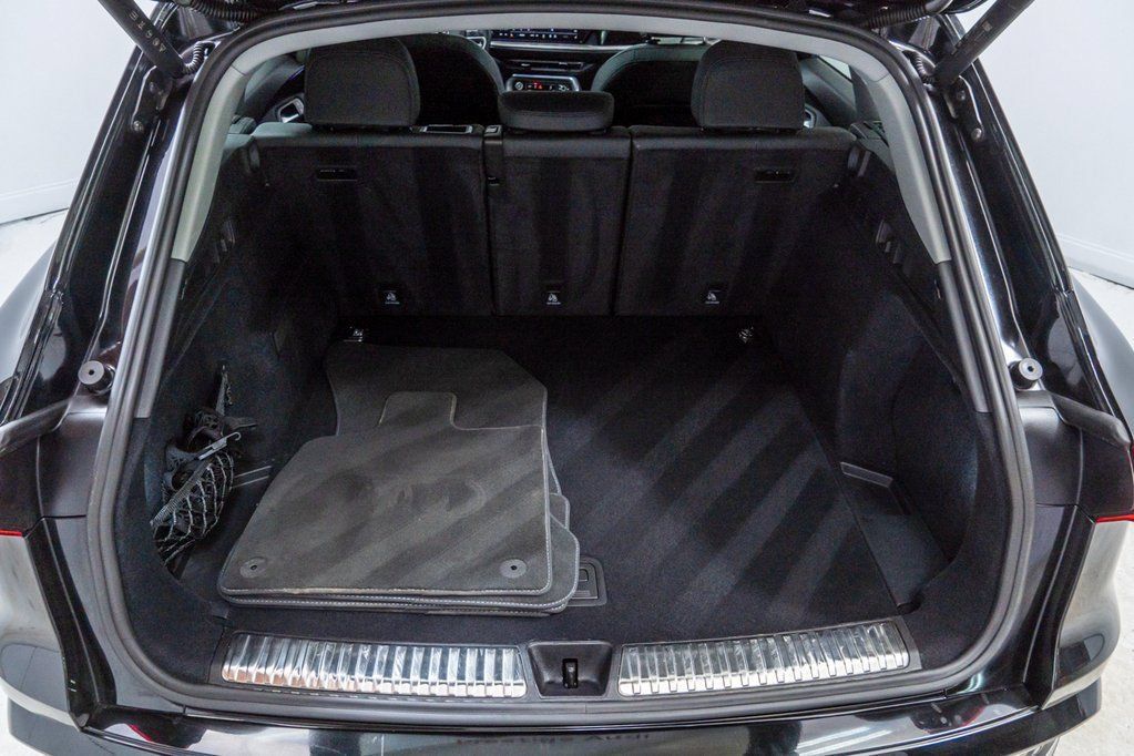 Used 2025 Audi Q5 Premium w/ Convenience Package AWD/4WD image 25