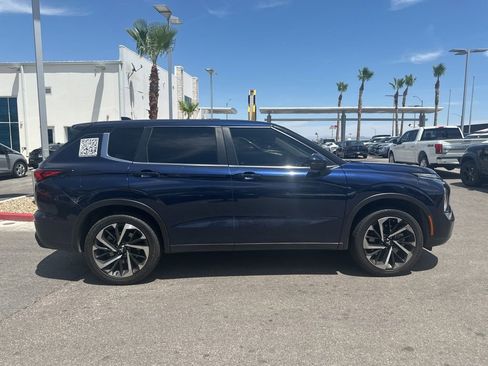 Used 2024 Mitsubishi Outlander SE FWD image 4