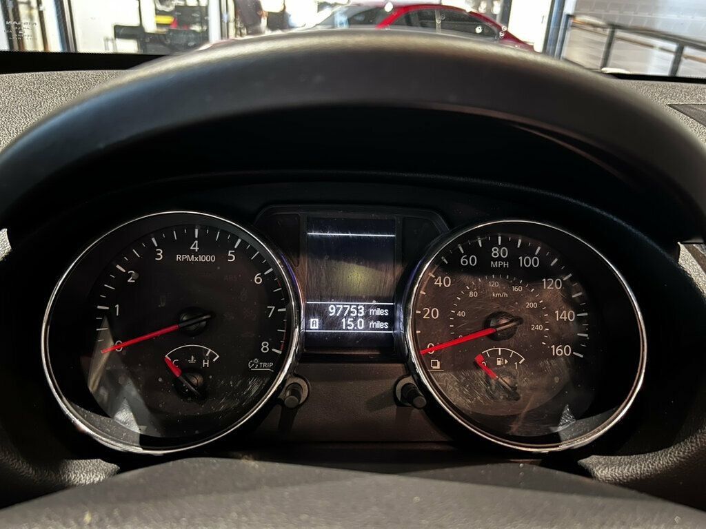 Used 2013 Nissan Rogue SL AWD/4WD image 27