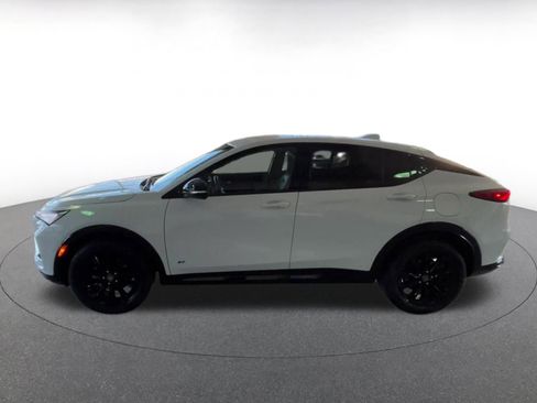 Used 2025 Buick Envista Sport Touring image 11