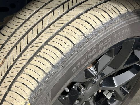 Used 2015 INFINITI QX80 Luxe w/ 22" Wheel Package image 42