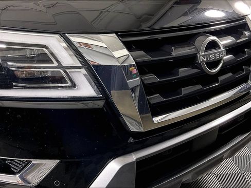 Used 2024 Nissan Armada SV AWD/4WD image 32