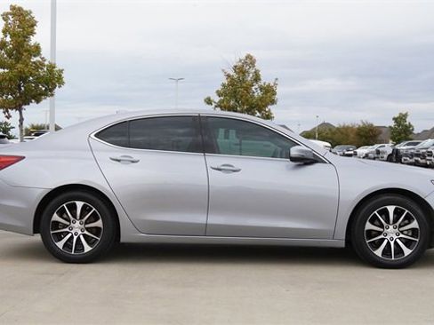 Used 2015 Acura TLX image 10