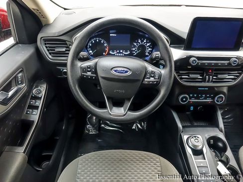 Certified 2020 Ford Escape SE image 13