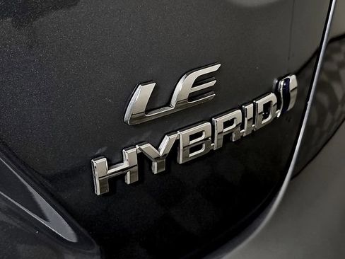 Used 2024 Toyota Corolla LE w/ LE Convenience Package image 30