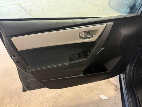 Used 2017 Toyota Corolla LE image 20