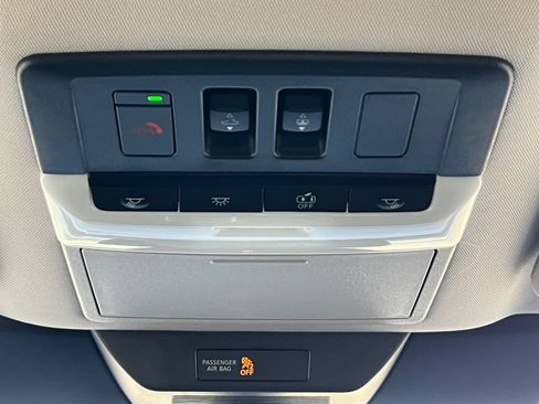 New 2026 Nissan Pathfinder Platinum FWD image 8