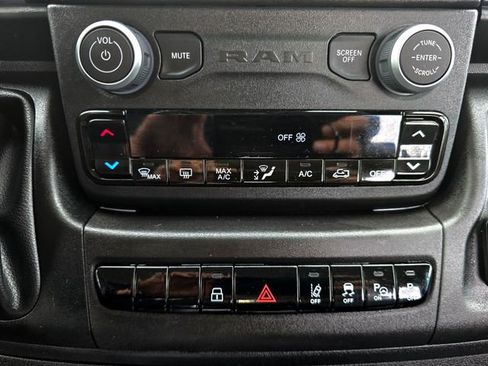 Used 2025 RAM ProMaster 2500 w/ Quick Order Package 22H SLT+ FWD image 17