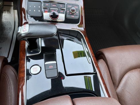 Used 2011 Audi A8 L 4.2 image 17