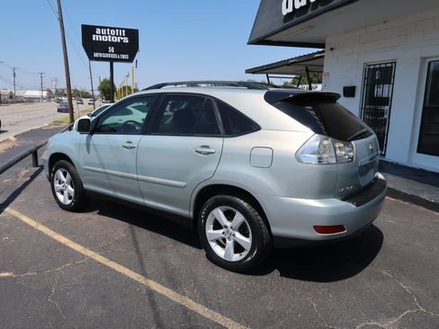 Used 2004 Lexus RX 330 FWD image 4
