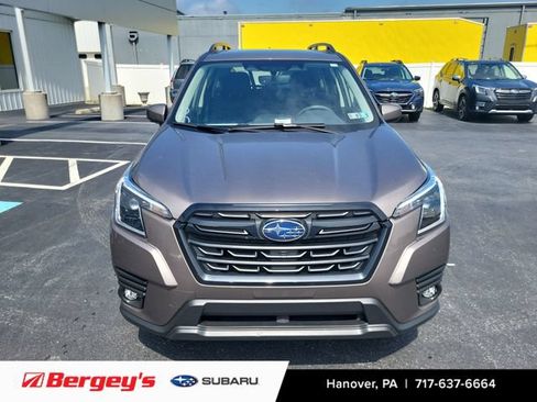Used 2024 Subaru Forester Premium AWD/4WD image 8