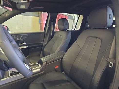 New 2026 Mercedes-Benz GLB 250 image 16
