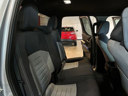 Used 2025 Toyota Tacoma TRD Off-Road image 36