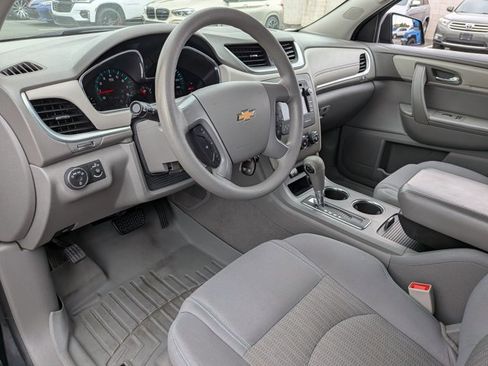 Used 2014 Chevrolet Traverse LS FWD image 9