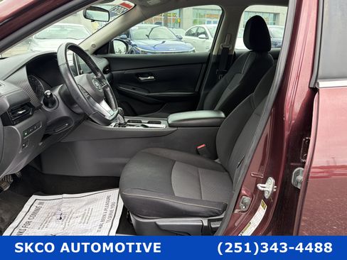 Used 2021 Nissan Sentra SV FWD image 11