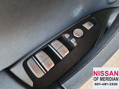 Used 2024 BMW X3 sDrive30i w/ Premium Package w/ZPA image 8