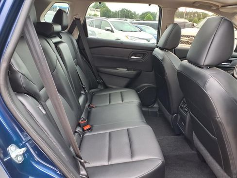 Used 2024 Nissan Rogue SV w/ SV Premium Package FWD image 18