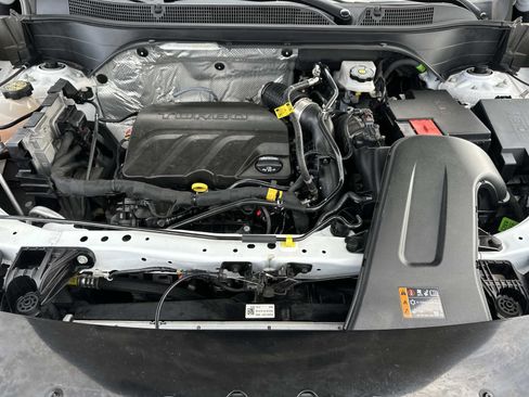 Certified 2024 Chevrolet Trax ACTIV w/ Sunroof Package image 12