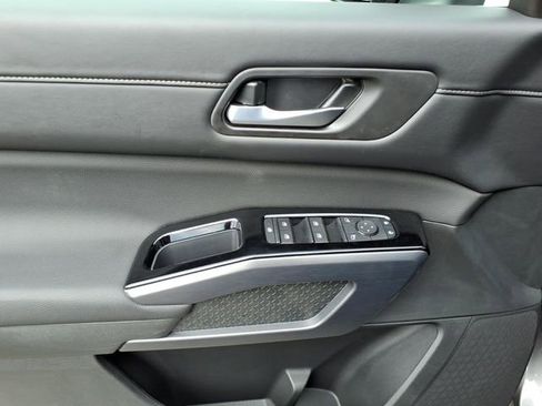 New 2026 Nissan Pathfinder SL AWD/4WD image 5