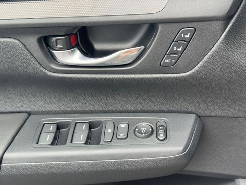 Used 2025 Honda CR-V Sport-L image 26