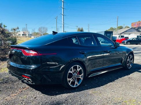 Used 2019 Kia Stinger GT1 image 5
