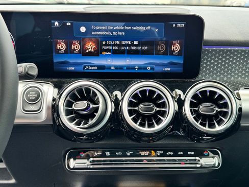 New 2025 Mercedes-Benz GLB 250 image 24