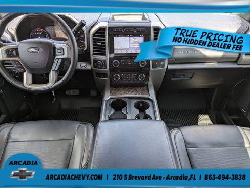 Used 2019 Ford F250 Lariat w/ Lariat Ultimate Package AWD/4WD image 14
