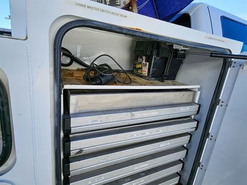 Used 2014 Ford F450 XL w/ Power Equipment Group image 13