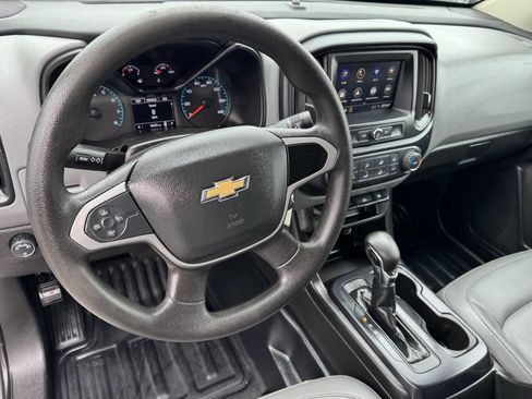 Used 2022 Chevrolet Colorado W/T w/ WT Convenience Package image 6