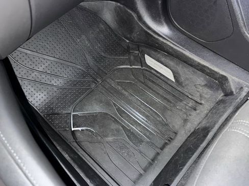 Used 2019 Chevrolet Blazer LT image 34