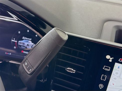 New 2026 GMC Sierra 1500 SLE w/ Preferred Package image 12