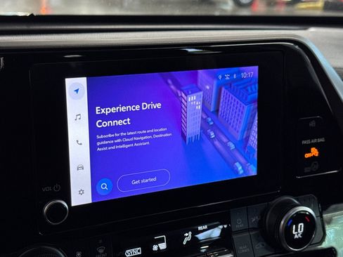 Used 2023 Toyota Highlander XLE image 20