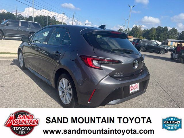 Used 2026 Toyota Corolla SE FWD image 4