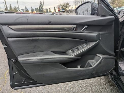 Used 2021 Honda Accord Sport image 10