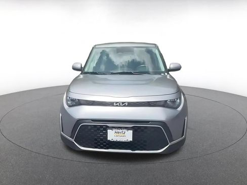Used 2025 Kia Soul LX w/ LX Technology Package FWD image 4