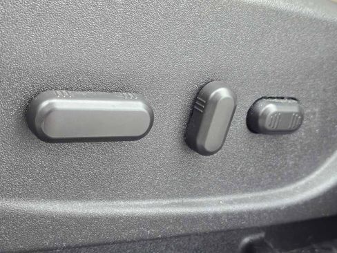 Used 2017 Ford Escape Titanium image 15