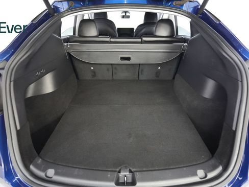 Used 2022 Tesla Model Y Long Range AWD/4WD image 8