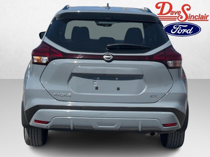 Used 2024 Nissan Kicks SR FWD image 8