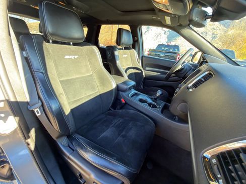 Used 2018 Dodge Durango SRT w/ Technology Group image 5