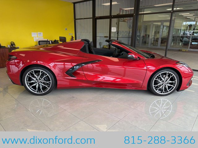 Used 2024 Chevrolet Corvette Stingray Convertible w/ 1LT RWD image 7