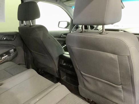 Used 2019 Chevrolet Tahoe LS w/ Enhanced Driver Alert Package AWD/4WD image 30